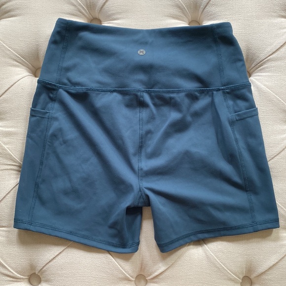 Athletic Spandex Shorts✨ - Picture 2 of 3